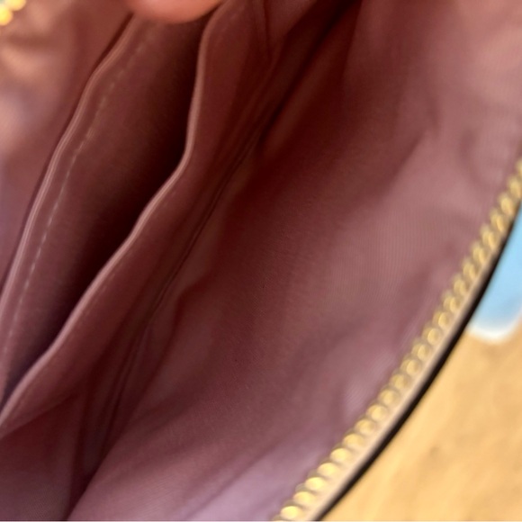 Coach floral pattern wristlet - Picture 7 of 7